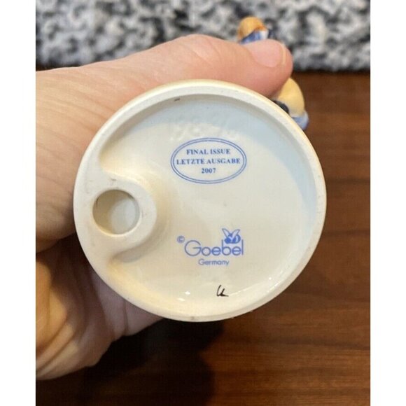 Goebel Hummel Figurine Home From Market #198 2/0 Pig Germany 2007 Farm Rustic - Picture 5 of 6